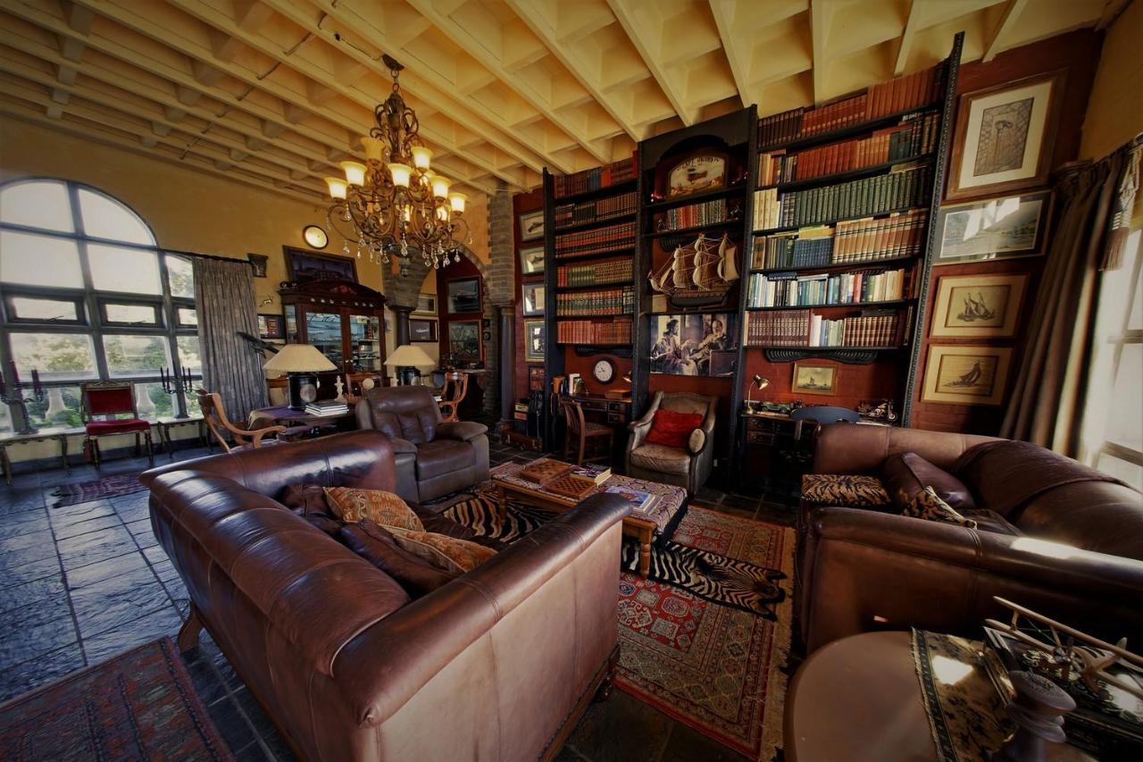 Bygracealone Manor Otel Outeniekwa Dış mekan fotoğraf