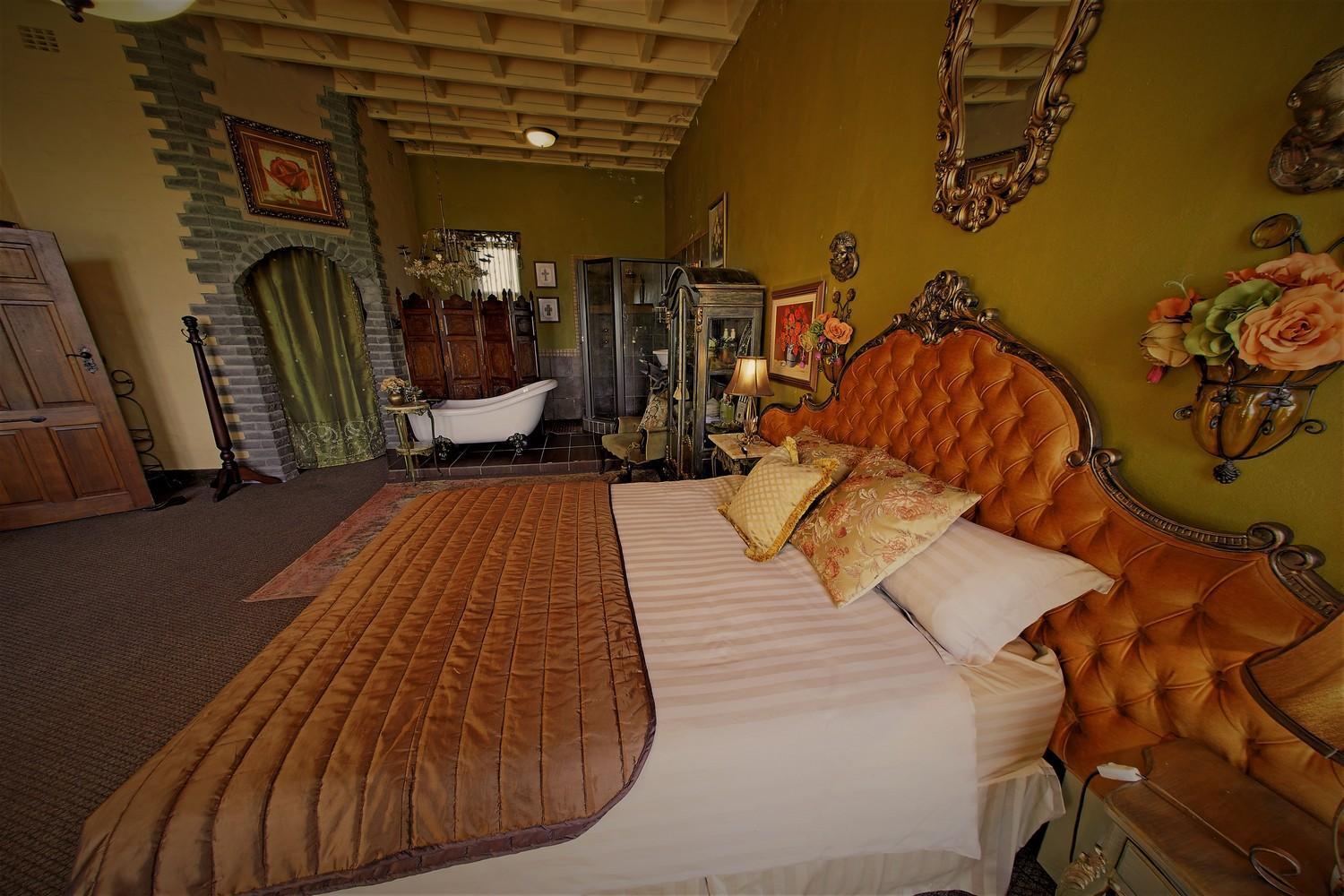 Bygracealone Manor Otel Outeniekwa Dış mekan fotoğraf