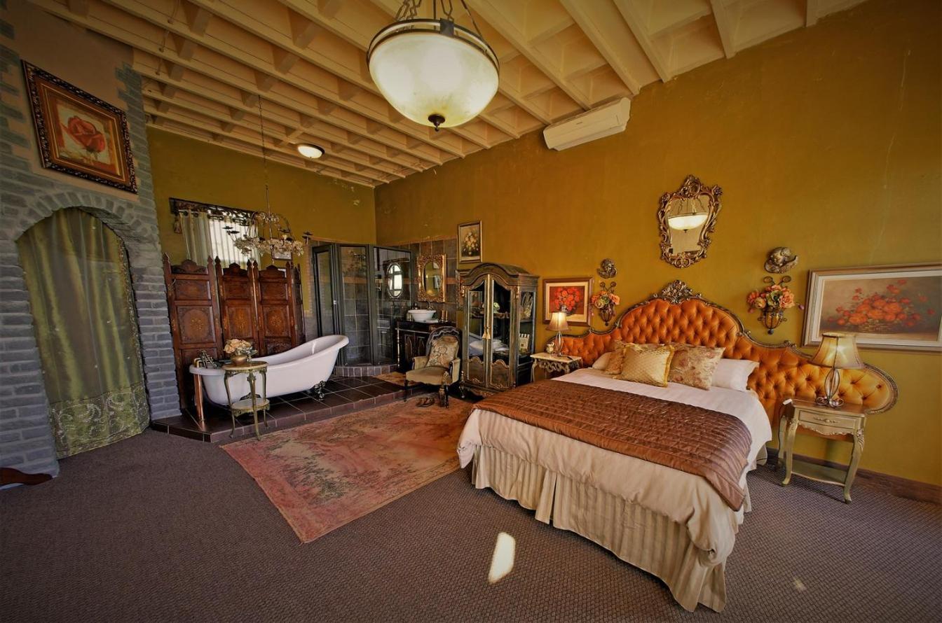 Bygracealone Manor Otel Outeniekwa Dış mekan fotoğraf