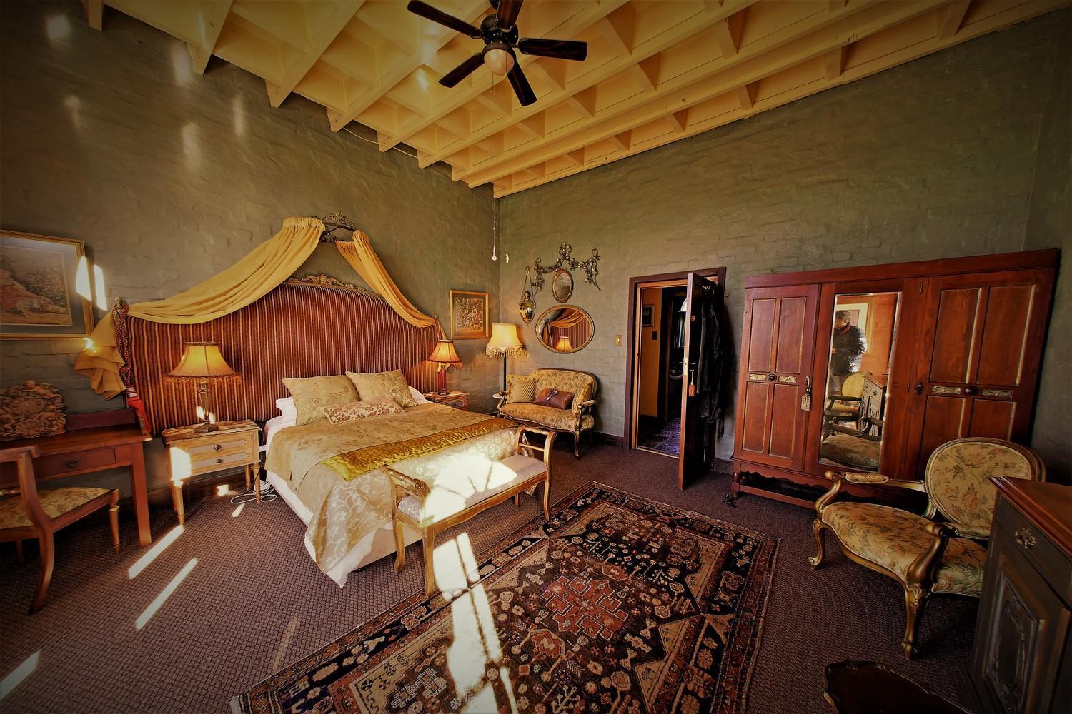 Bygracealone Manor Otel Outeniekwa Dış mekan fotoğraf