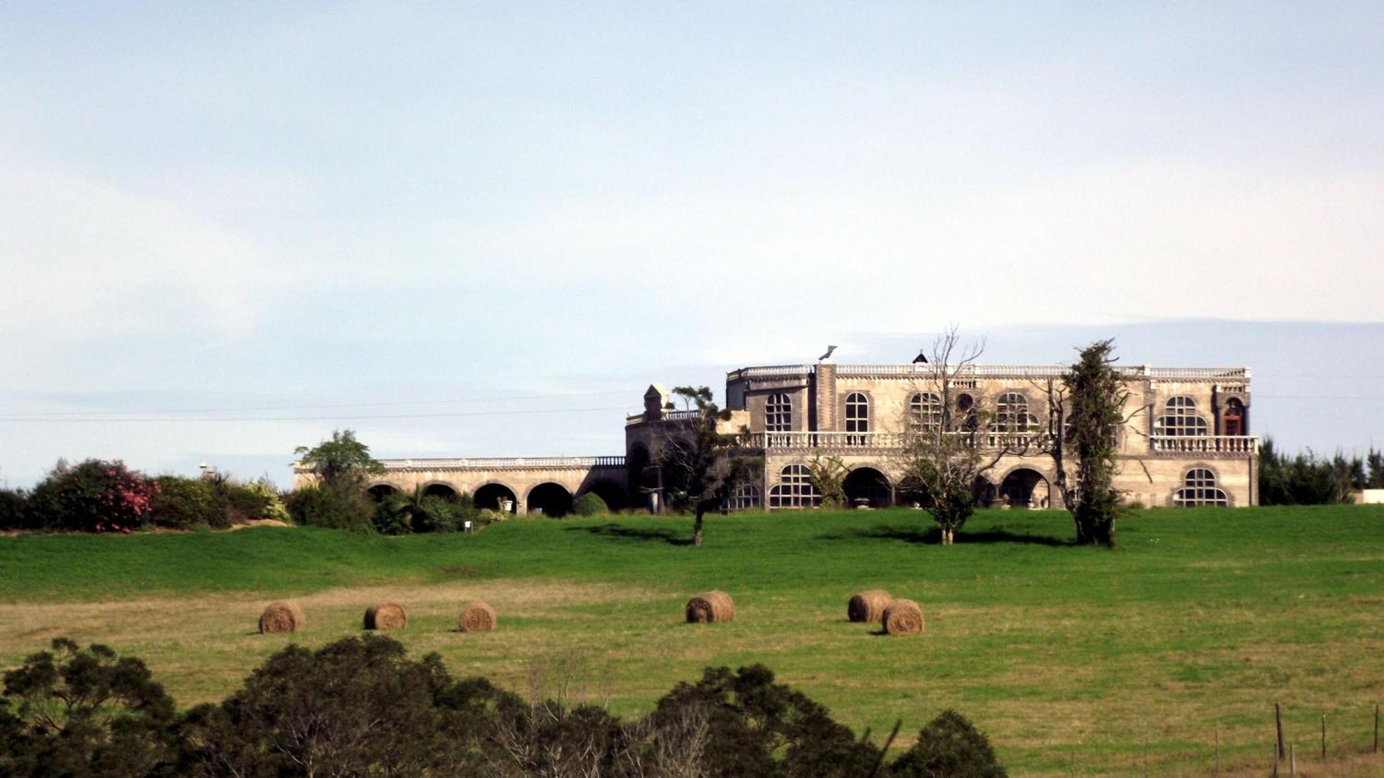 Bygracealone Manor Otel Outeniekwa Dış mekan fotoğraf