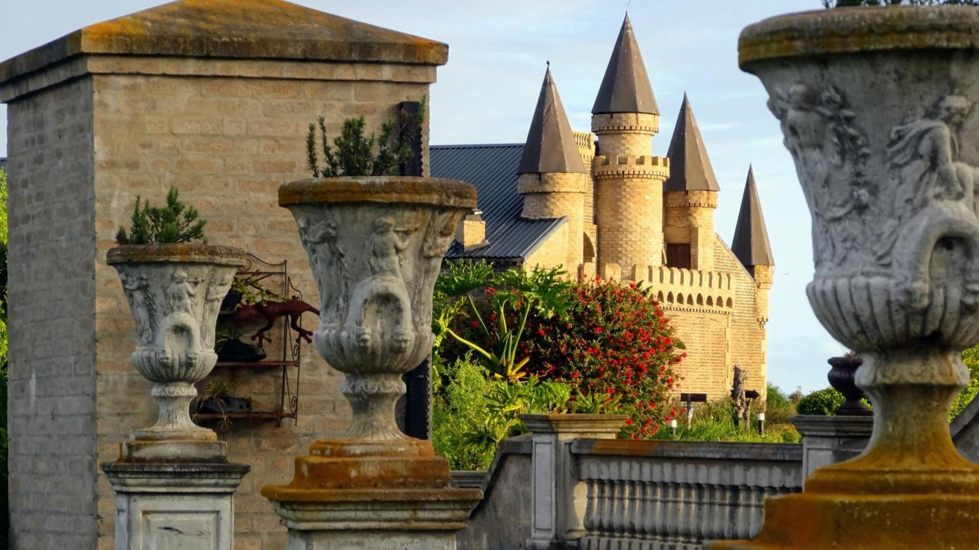 Bygracealone Manor Otel Outeniekwa Dış mekan fotoğraf